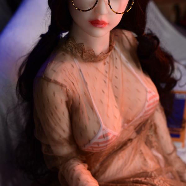 6YE | Carlyne - 5ft3/160cm Mid Boobs Intellectual Asian Sex Doll