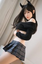 Top Fire | Rylee - Ultra Light 5ft 1/158cm D-cup Asian Movable Jaw ROS Silicone Sex Doll - Imagen 3