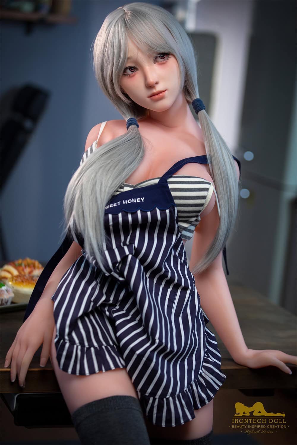 EW1A8826.jpg Irontech | Miyuki-5ft 1/154cm I-cup Silicone Head Sex Doll - Afbeelding 1