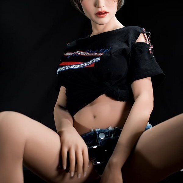 6YE | Nyomi - 5ft3/160cm Fox Eyes Short Hair Sex Doll